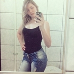 Profil de Samuela, 27 ans, Annonces sex à Val-des-Monts (Québec)